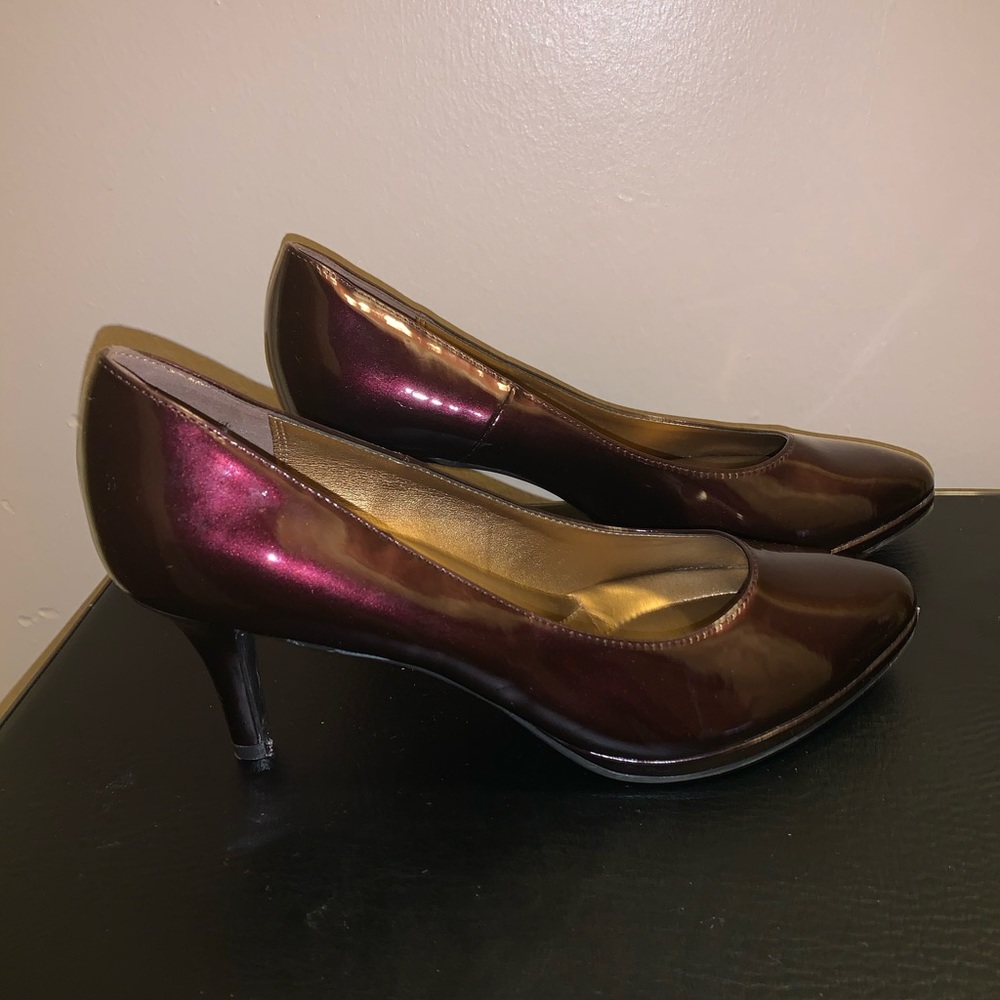 Kelly & Katie Plum Patent Leather Pumps